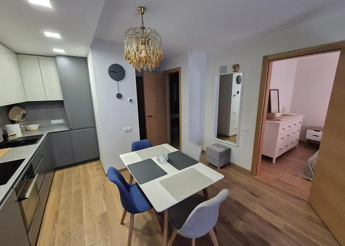 Ajeru Apartamentai * פלאנגה